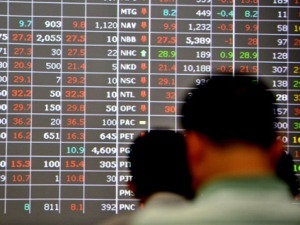 Ngược dòng bất thành, VN-Index mất 1,15 điểm